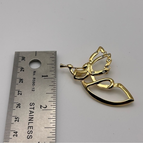 Small Gold Tone Angel with Trumpet Brooch with Rhinestones on Wings Holidays - Picture 4 of 4